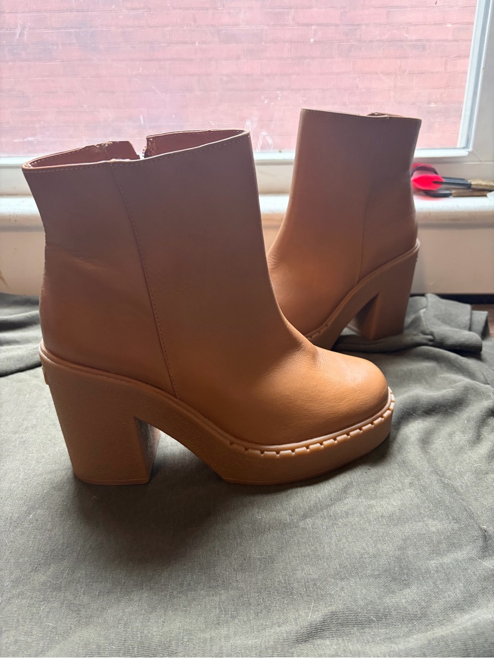 Schutz Retro Platform Leather Boot